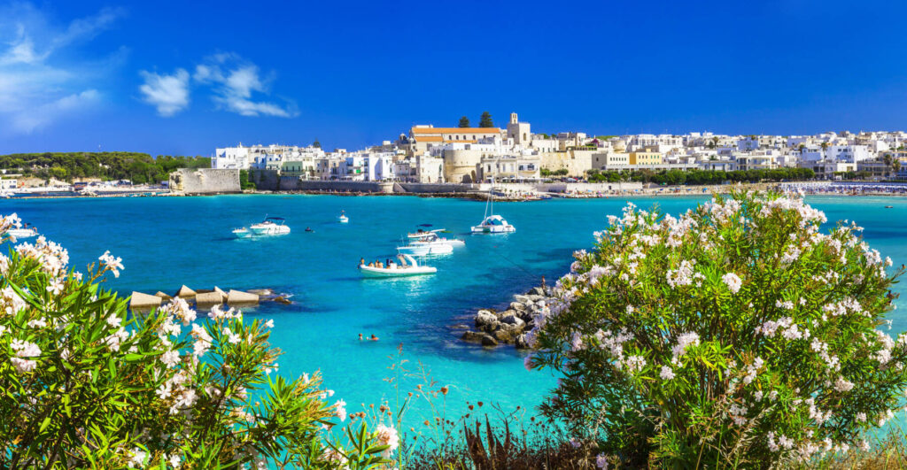 Puglia_2025_RECHTSBOVEN_otranto_shutterstock_300028358